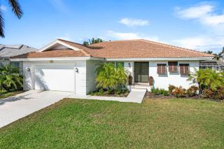 Grove Marco 3BR Waterfront Home Heated Pool & Dock - Marco Island - 9