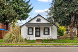 2-Bedroom Bungaloo nestled close to Urban Centers - Vancouver - 0