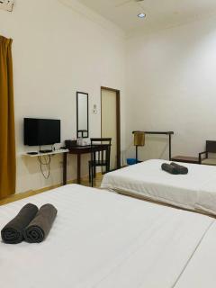 ANGGERIK IMPIAN HOTEL -Best for Travellers at Kuala Berang - Kuala Berang - 7