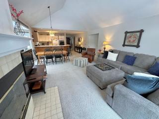 F14 Bretton Woods Condo along golf course short walk from Omni Mount Washington Hotel - Carroll - 7