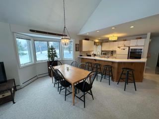 F14 Bretton Woods Condo along golf course short walk from Omni Mount Washington Hotel - Carroll - 3