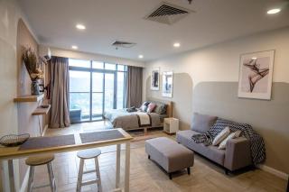 KL Exquisite Minimalist Balcony Suite Empire City Marriot - Petaling Jaya - 9