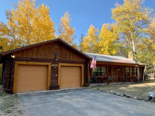 Rocky Top Vista Log Cabin With High Speed Wifi - Red River - 0