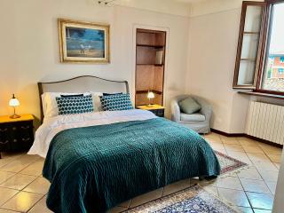 Terrazza Giuliana, charming Tuscan townhouse with sunlit terrace - 7