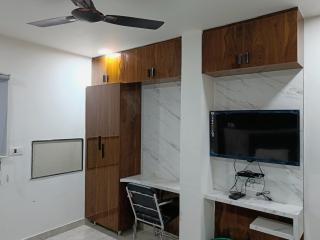 Hotel Imperial Crown - 6