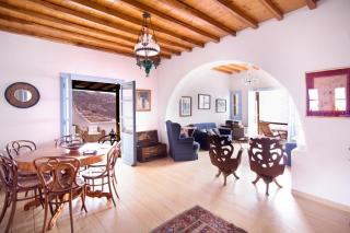 Anerousses Mykonian Traditional Houses - 9