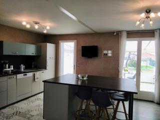 Maison plain pied avec jardin, terrasse et veranda - Cognac - 7