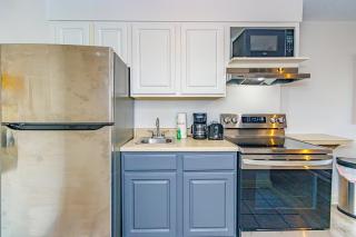 Upscale and Modern Ocean View Queen Suite!- Sea Mist 50707 - Myrtle Beach - 2