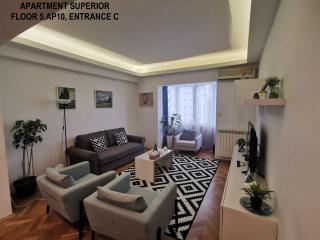 Black and White Apartments - 5