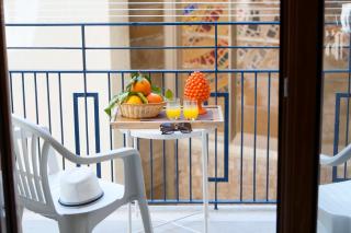 B&B-Apartment-Sleeps3-Parking-Balcony-PetFriendly - 2