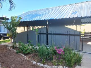 Urban Farm Haus Guesthouse - Rundu - 4