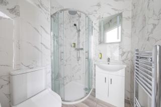 Cozy Ensuite Bedroom for Two near Tufnell Park - 9