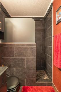 Contemporary Paradise w/ Private Bathroom - Nashville - 6