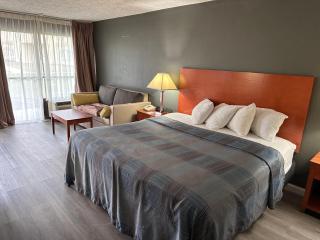 Wilkes-Barre Inn & Suites - 3