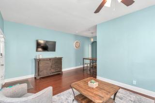 Historical Galveston House - 2 min drive to sand!! - Galveston - 5