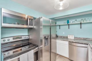 Galveston Studio - Sleeps 7 - Minutes to Beach !! - Galveston - 6
