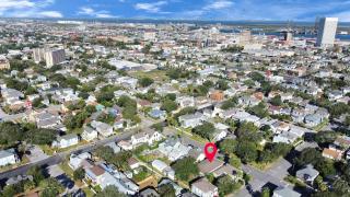 2 Apartments side by side in Historical Galveston - 8 min walk to beach! - 6