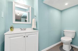 Sleeps 19! 3 Kitchens, LR's, 4 BR 4.5 BTH - Beauty - Galveston - 5