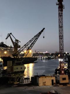 Crew 2 Savynomad Harbour Residences wow Views - 1