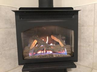 Licensed spacious basement suite with one king-size bed - 3