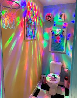 Capsule Miami Vice - Jacuzzi - Billard - Ecran cinéma & Netflix - Ping-Pong - Nintendo & Jeux- - 3