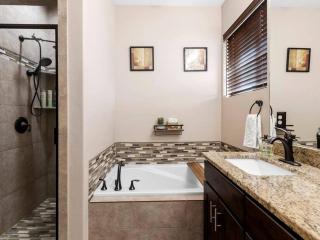 Sandy, UT home. Near the best skiing in the world - 7