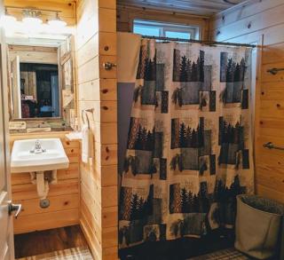 Cabin #4 - Strawberry - 9