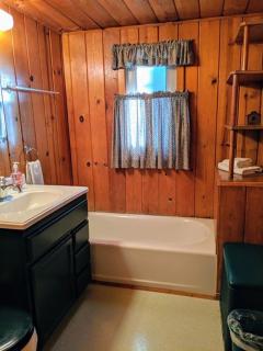 Cabin #5 - Strawberry - 0