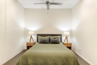 THE Ritz - In the Heart of Town - Yamba - 2