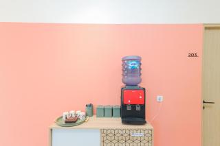 Sans Hotel Clover Ace Surabaya by RedDoorz - Surabaya - 7