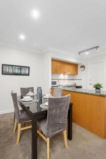 309 Secret City Sanctuary Prkingpoolview - Perth - 7