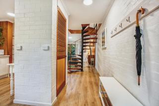 Cedar Cottage Unit 5 - 1