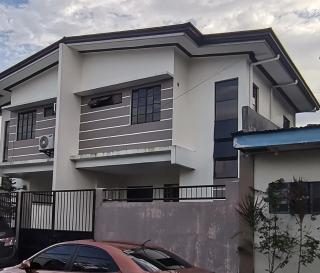 CHATEAU DE CHLOE - 3 Bedroom Entire Apartment for Large Group - Tacloban - 0