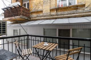 Kiev Loft Style Studios on 1 Malopidvalna - Kiev - 7