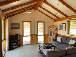 Warby Cottage - 4