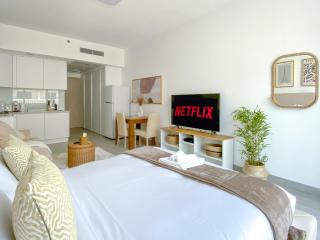 Trophy - Urban Escape Suite - 4