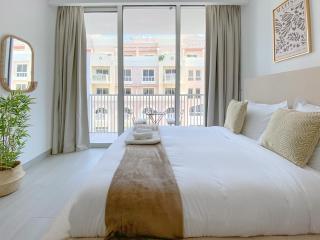 Trophy - Urban Escape Suite - 3