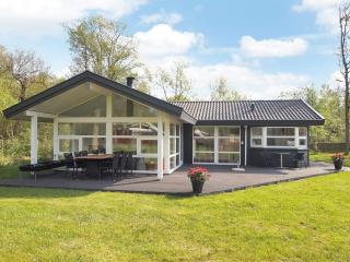 Holiday Home Riaan - 200m from the sea by Interhome - Humble - 0
