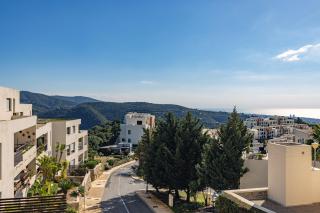 Modern, elite hillside home w/sea & mountain views - Marbella - 3