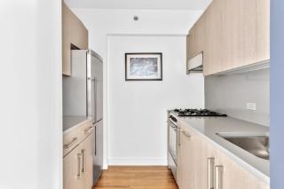Chelsea 1BR w Office nook Balcony Doorman NYC-25 - 3