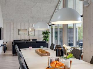 Holiday Home Jorn - 75m from the sea by Interhome - Humble - 4