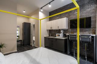 Kiev Loft Style Studios on 1 Malopidvalna - Kiev - 4