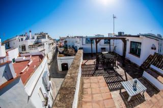 Edificio reformado con 2 pisos en Tarifa centro - 2