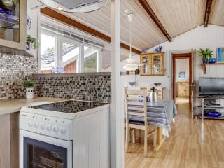 Holiday Home Solrun - 1-1km from the sea by Interhome - 6