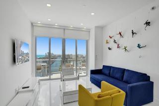Modern Penthouse condo with 2 story private terrace - Hollywood - 0