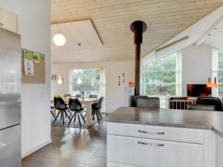Holiday Home Nani - 900m from the sea by Interhome - Torsted - 2
