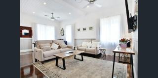 MJ's 2 bedroom luxury style apartment - Ipswich - 9