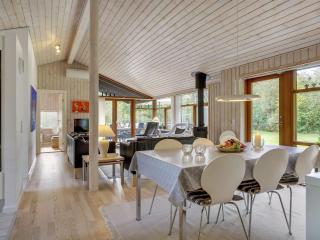 Holiday Home Mourits - 1-2km from the sea by Interhome - 5