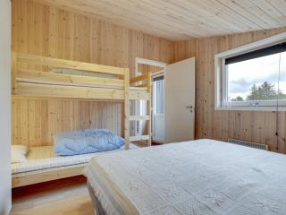 Holiday Home Hylleborg - 400m from the sea by Interhome - 3
