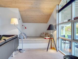Holiday Home Elni - 900m from the sea by Interhome - 1